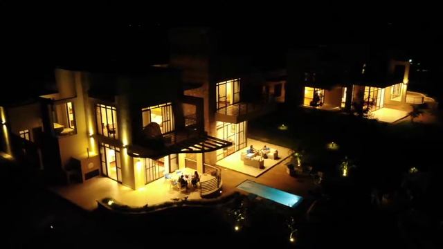 Ultimate Dinning Experience at the Signature Villas смотреть онлайн