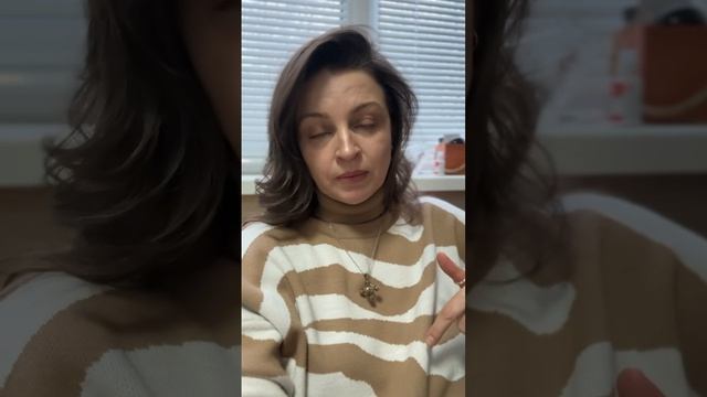 Повседневные зарисовки за утренней чашечкой кофе у подруги