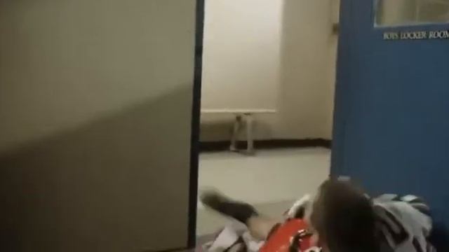 Волчонок 1сезон неудачные кадры😘 смотреть онлайн