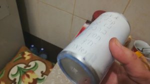 заламинировал бутылочку для воды