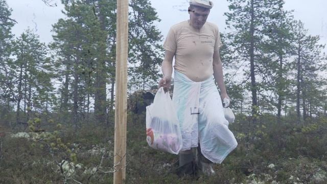 Мобильная баня на берегу озера