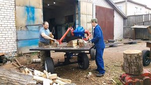 дровокол  на  2 оператора  с гибридным приводом