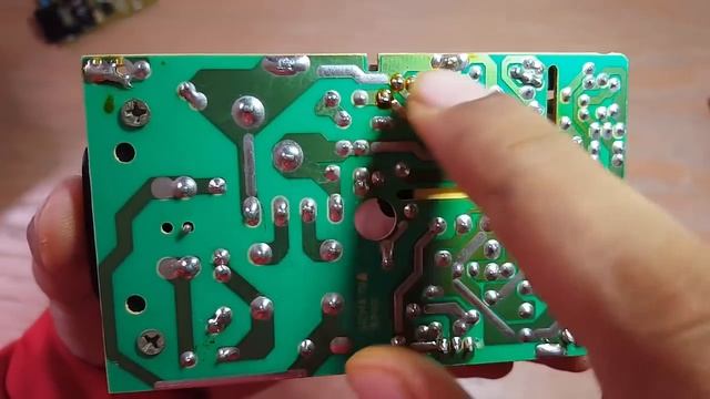 PWM Supply Control [25] TOP224Y смотреть онлайн