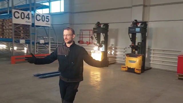 Как автоматизировать склад: Работа M Systems с радиошаттлом  стеллажи