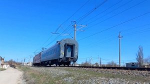 ВЛ10-1869 с вагоном ГСЭ проследует район Авиагородок+приветливая бригада! [АПРЕЛЬ КЖД 2024]