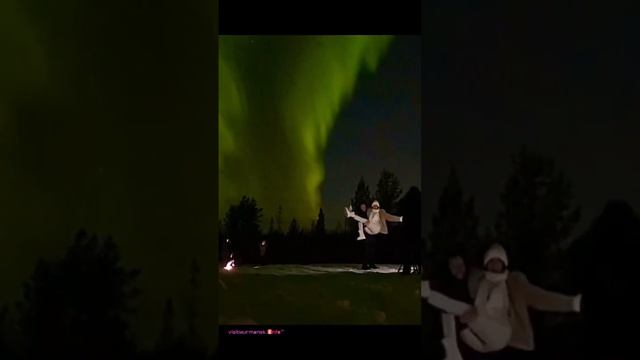 #murmansk северная сияние в Мурманске аврора Бореалис видео очень красивое сияние #auroravillage ￼