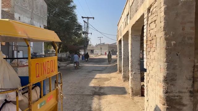 PAKISTAN, Sarai Naurang - Walking Tour