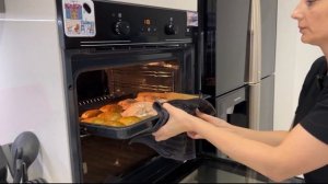 Лосось в духовке, запеченный с картофелем: легкий и вкусный ужин для всей семьи!