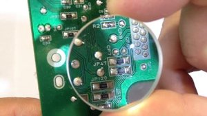 Резистор с нулевым сопротивлением или перемычка.Для ч