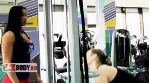 5 Лучших Упражнения для Плеч Девушке в Тренажерном Зале