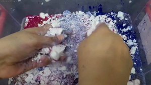 Messy 6 Blocks of Gorilla Gym Chalk with Mix Holi Powder - ASMR