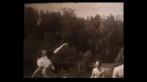 [8mm film] Выпускной класс после последнего урока в школе No 10. Саров, 1988.