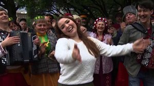 Песня "Играй, гармонь любимая!". Автор-исполнитель Иван Варламов