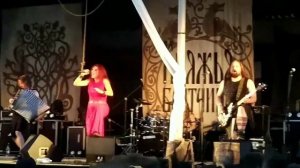 Вот пуля полетела в грудь попала мне