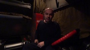 ЧЕ ПОДАРИЛИНА НОВЫЙ ГОД ЗАГРУЗИЛИ НЕ ДАЙ БОГ НИКОМУ,С МЕСТА СЪЕХАТЬ НЕМОГУ.