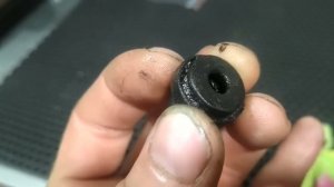 Ремонт втулки уплотнения тяги реверса на TOHATSU 5 и его копиях.