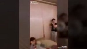 Занашро дар зино капид шармандаги 2020