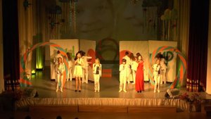 Мы напишем на стенах тысячи имен /  On écrit sur les murs