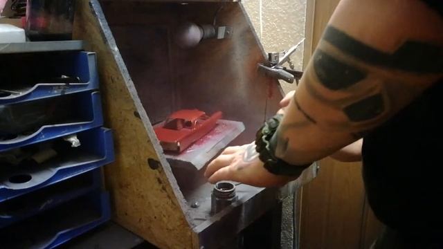 ´57 Chrysler 300C i lakier do włosów. смотреть онлайн