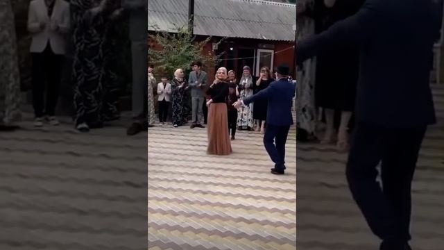 САМЫЙ КРАСИВЫЙ ТАНЕЦ ИНГУШЕТИЯ смотреть онлайн