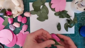 Тюльпаны из изолона в ладошках