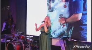 Песня "Останусь" 
Ведущая и исполнитель 
Яна Василенькая 
+79251104256