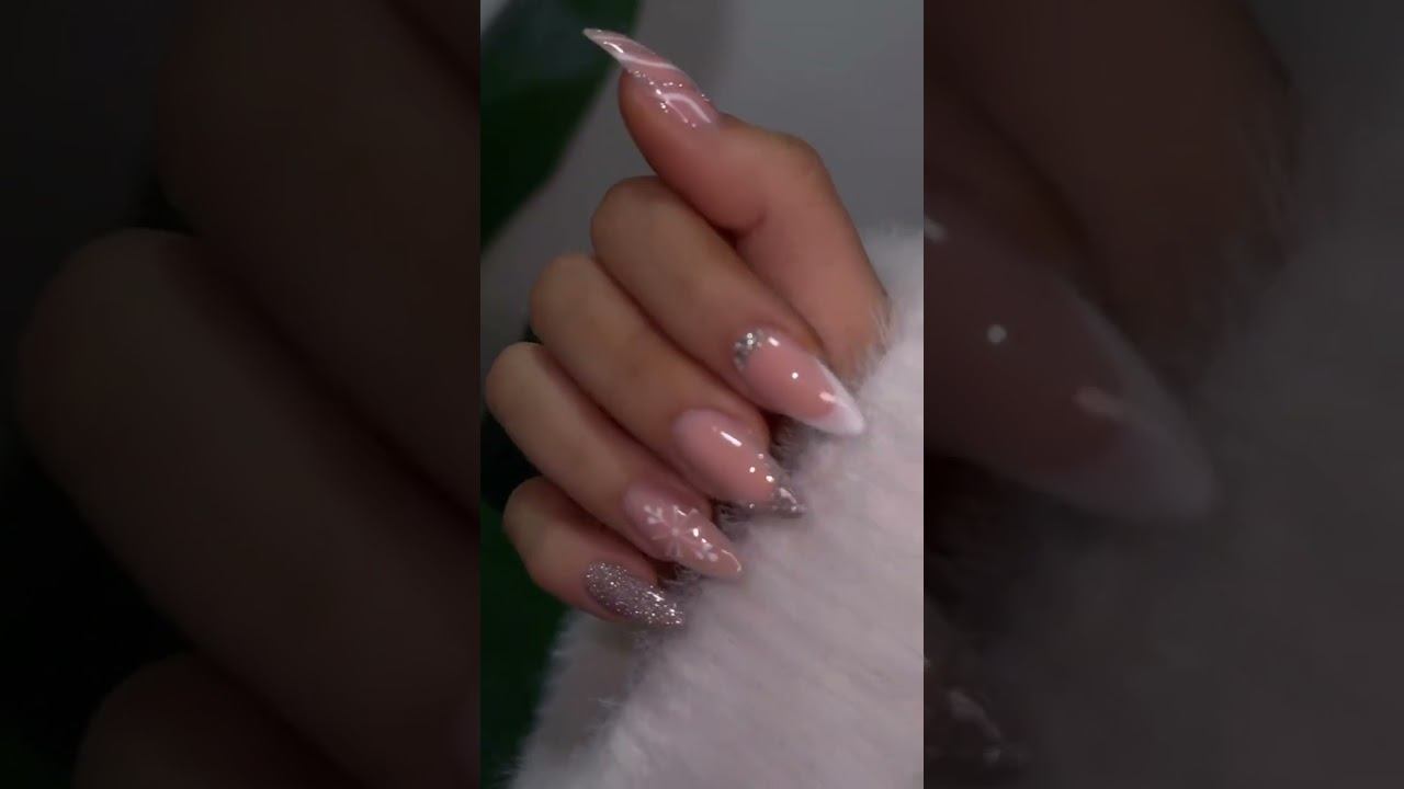 Зимняя сказка #маникюрновыйгод#маникюр #дизайнногтей  #модныйманикюр