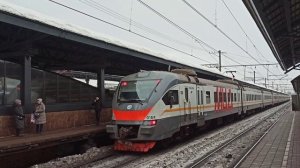 Электропоезда ЭП2Д-0183 и ЭП2Д-0182 на станции МЦД-3 Выхино.