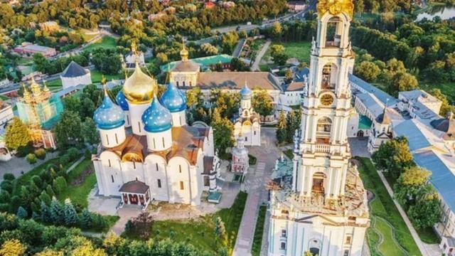 на броню