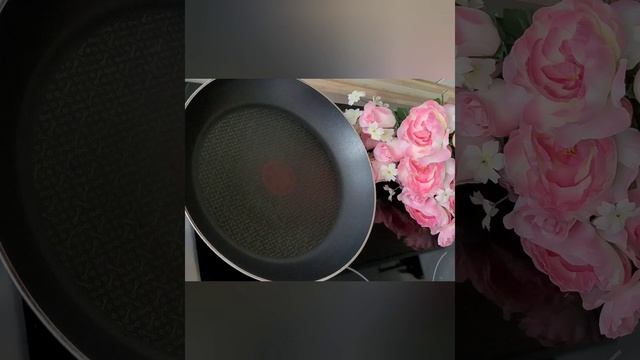 Гренки на завтрак!Рецепт от Let's Eat!Пора кушать! смотреть онлайн