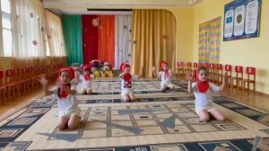 Танец "Карапузы". КГКП "Детский сад №1", с. Денисовка. воспитатель Маер Л.А.