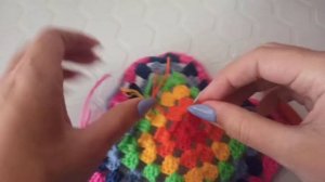 Как заправить кончики в бабушкином квадрате?