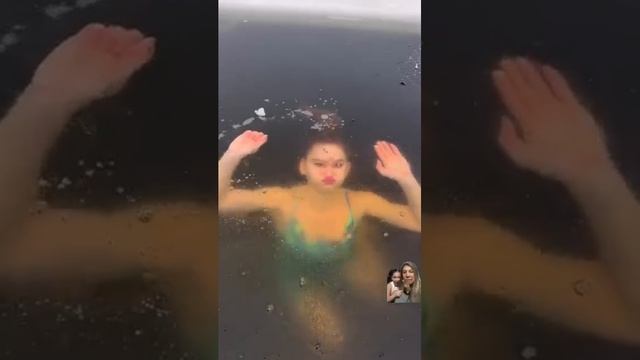 Подо льдом