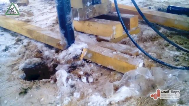 Передвижка дома зимой.