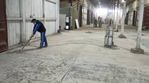 Сплитстоун GM-2411 в работе. Шлифовка бетонной стяжки 8000 м2.