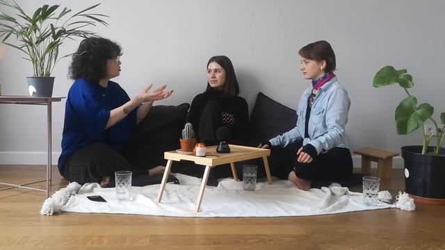 НА ВОЛНАХ НЕЙТРИНО:  друзья, смерть, давление жизни, тишина, материнство и другие истории