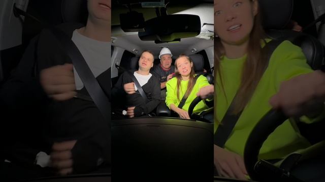 Александр Сокол, Маша Гариковна - Маша за рулём. Трек доступен на всех площадках!