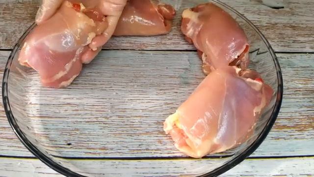 Куриные рулетики с болгарским перцем и моцареллой смотреть онлайн