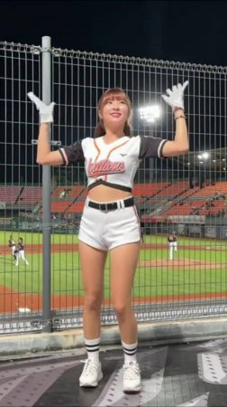 Cheerleaders girls (1) #shorts Between the games song Unified Lion-Swing Generation (Uni Girls) #da