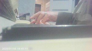 Пианино: Блиц-импровизация на тему "Как под горкой под горой"