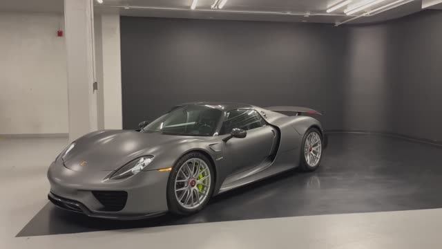 Porsche 918 Spyder - Обзор смотреть онлайн