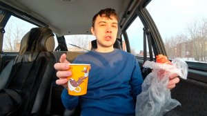 КОФЕ ФЛЭТ УАЙТ И КРУАСАН С МАЛИНОЙ - ЛЕГКИЙ ПЕРЕКУС!