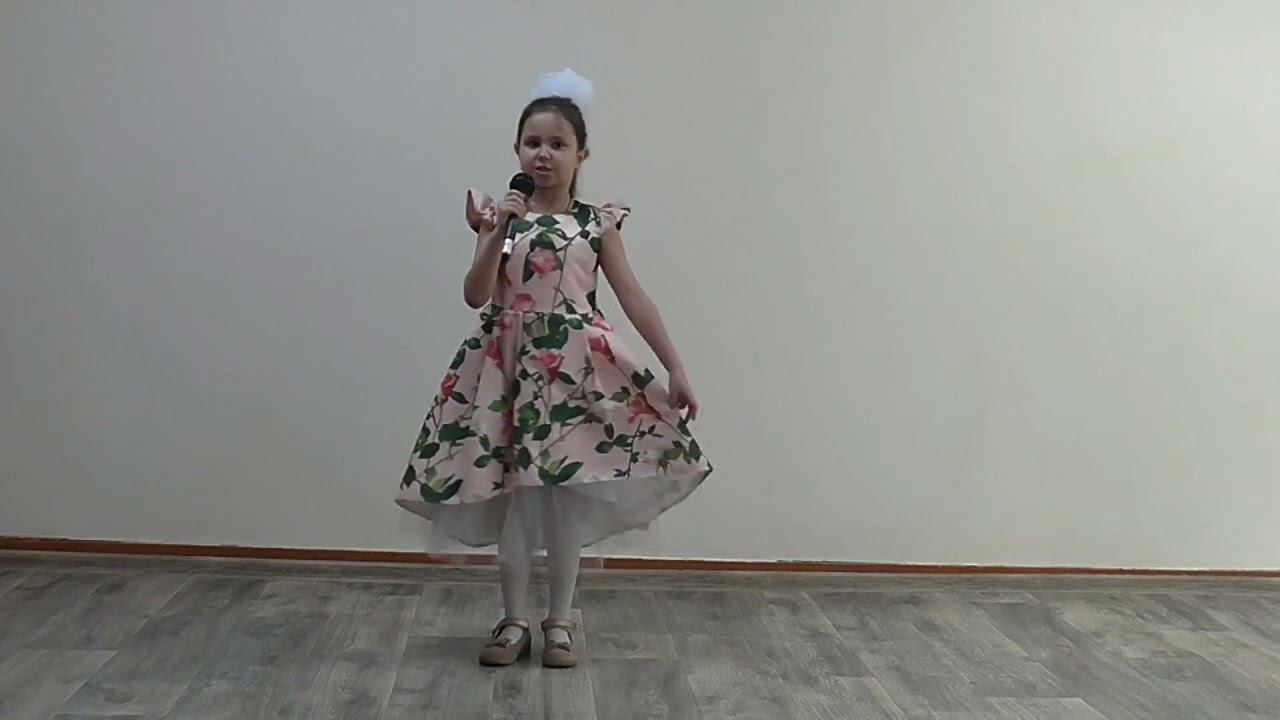 Дулова Анастасия_7 лет_Вокал_"КНОПОЧКА"_муз. А. Пинегина, сл. А. Усачева