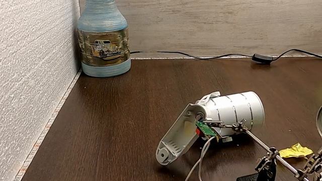Трековый светильник мигает как стробоскоп. Устранение причины мигания. Ремонт смотреть онлайн
