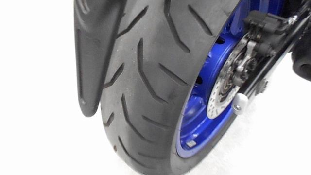 SUZUKI GLADIUS 400A
