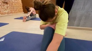 Йога в Pilates Class