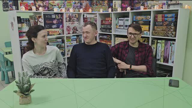 За закрытыми дверями...