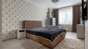 пгт Свердлова, 1-й микрн 18Г (3 этаж)