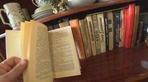 64. Книжная полка. Книги СССР и времён перестройки.