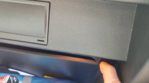 VW T-ROC wymiana filtra kabinowego. /VW T-ROC cabin filter replacement./